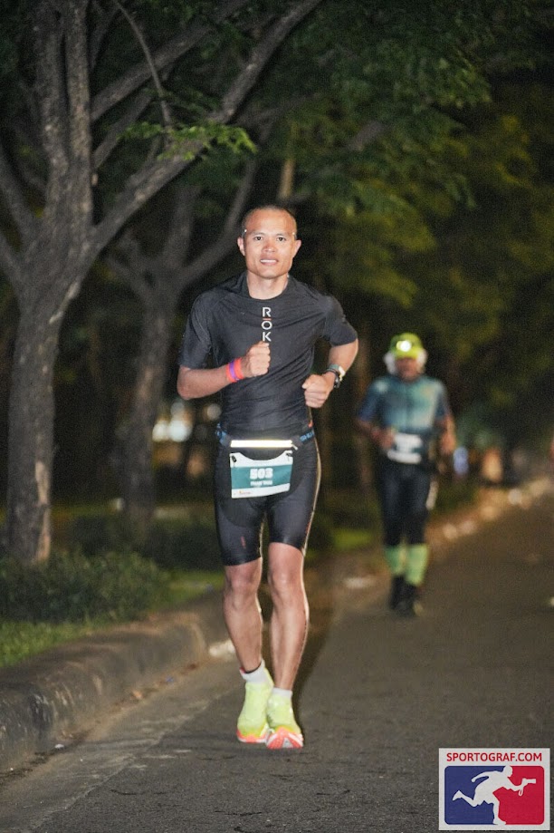 Phan Thái Vương trên chặng chạy bộ Ironman